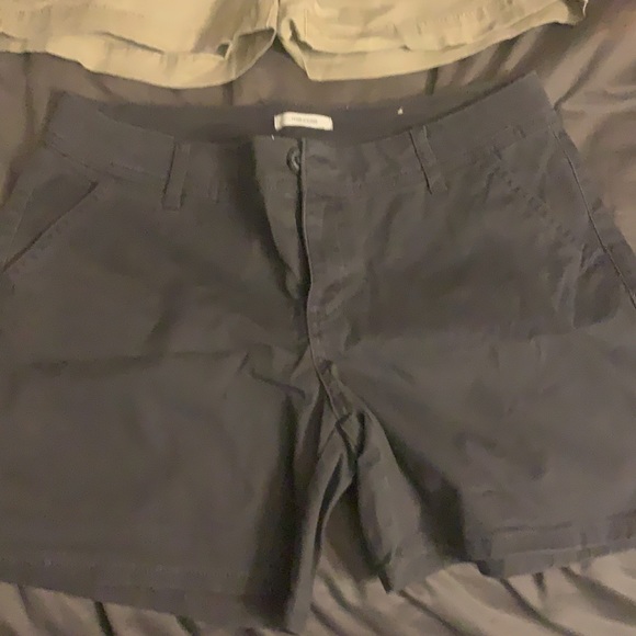 Lot of 3-shorts 29, 8, 7/8 -Maurice’s, Levi’s - Picture 4 of 7